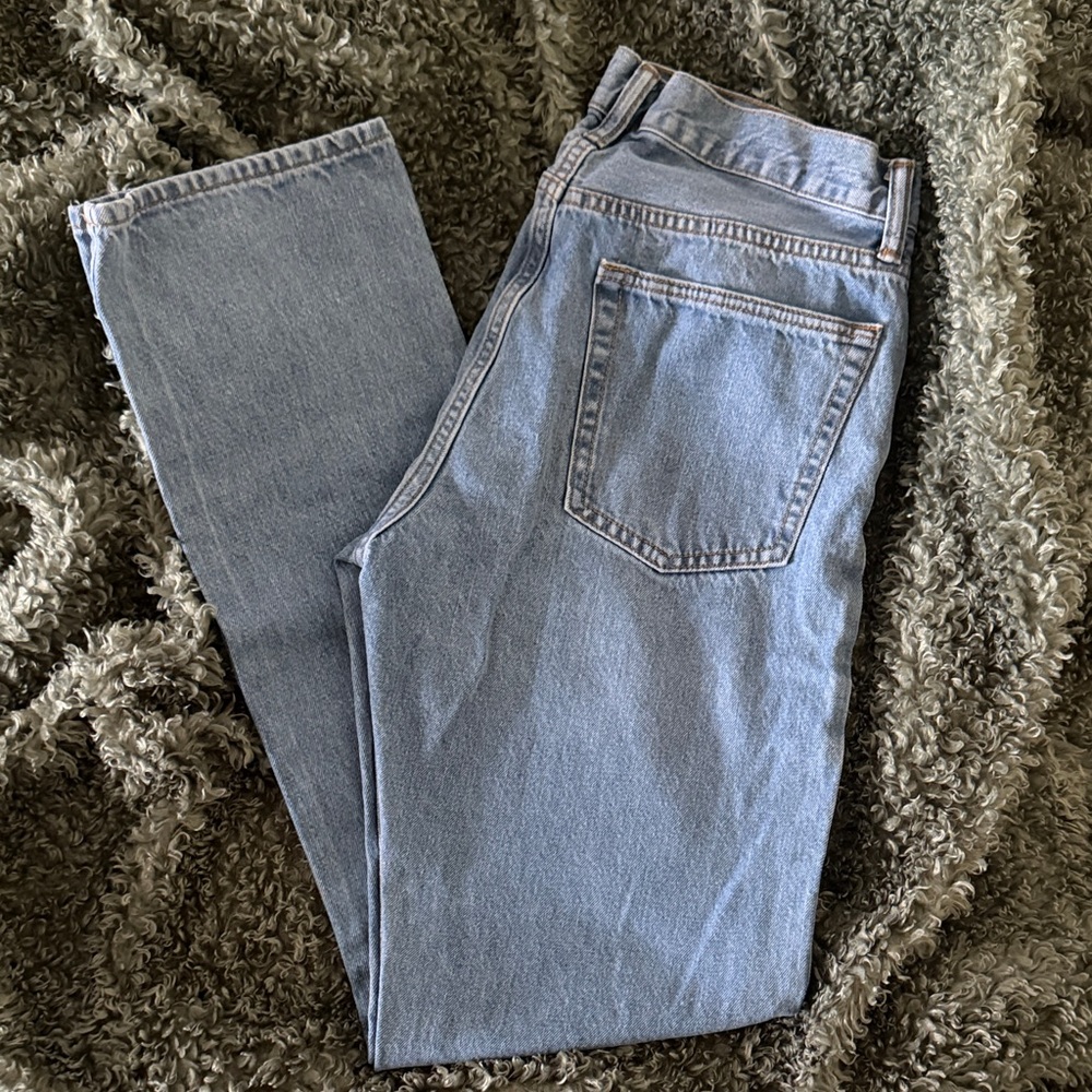 GAP Men's Straight Jeans in Light Blue Denim- 30x34